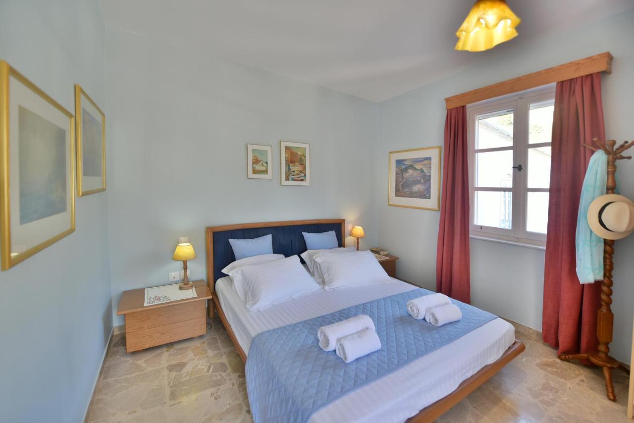 Feel At Home - Family House In Hydra Екстер'єр фото