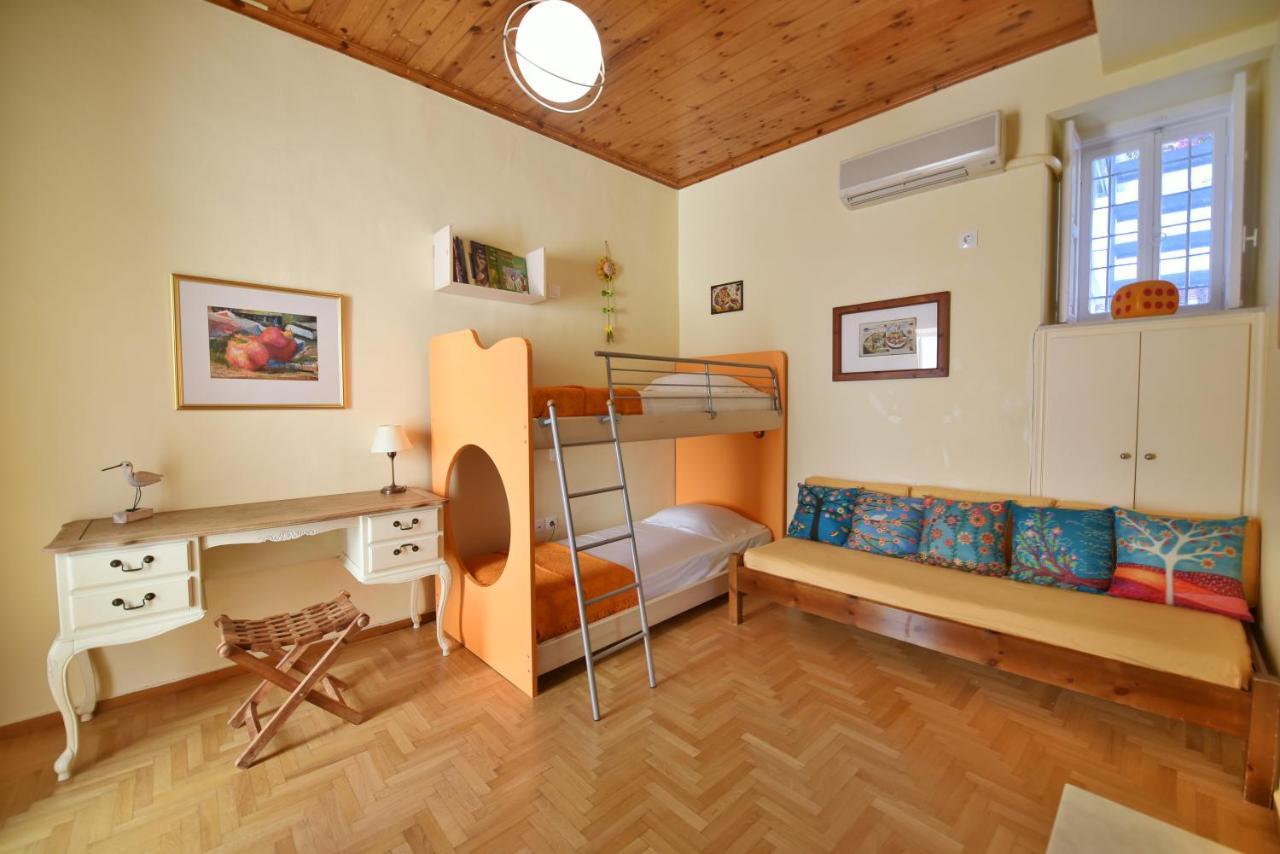 Feel At Home - Family House In Hydra Екстер'єр фото