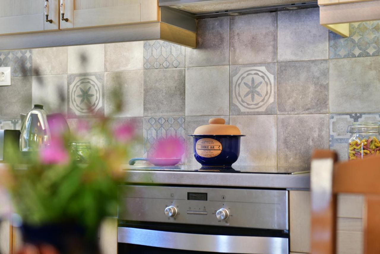Feel At Home - Family House In Hydra Екстер'єр фото