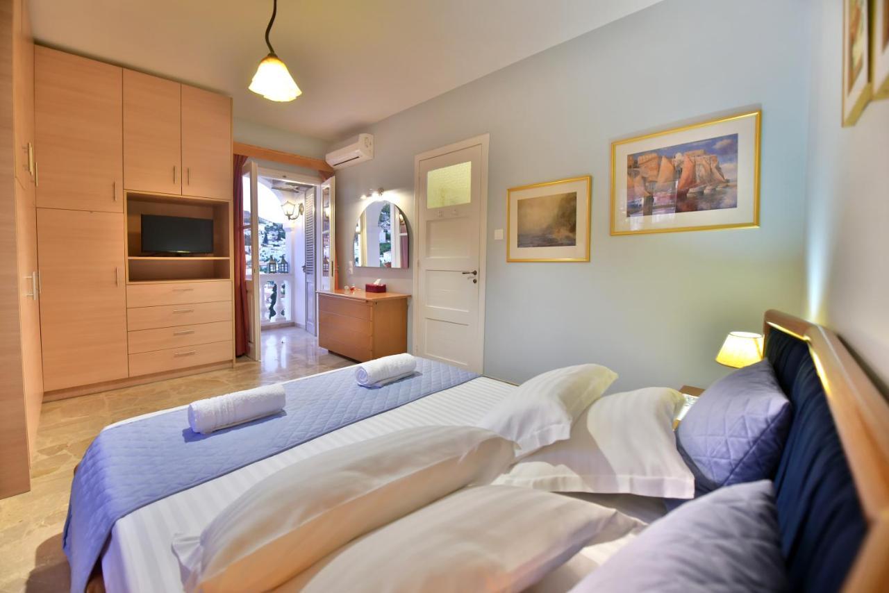 Feel At Home - Family House In Hydra Екстер'єр фото